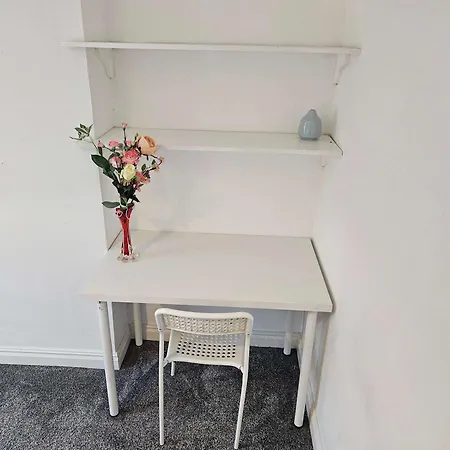 Spacious 4br Family-friendly In Redfield בית נופש בריסטול
